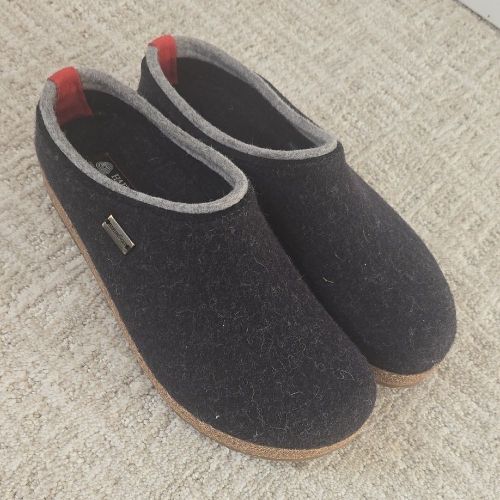 Haflinger | Black Wool Slippers